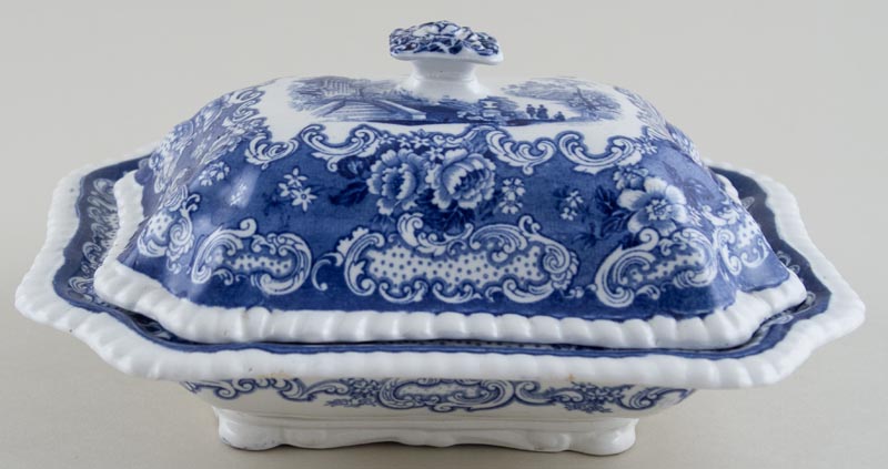 Vegetable Dish with Cover c1932